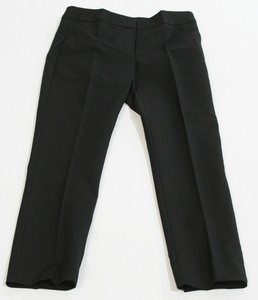 Cómo combinar pantalones negros de mujer - Vestir con Estilo