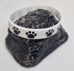  Tier Katzen Hunde Pfoten Silicon Armband 100% Verträglich Silikonarmband Süß  - Picture 1 of 1