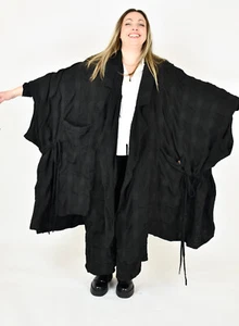 Designer ALYANS Kimona Style Hitched Mantel in Schwarz GR XXL/XXXL - Bild 1 von 13