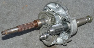 Original Yamaha Cygnus MBK Flame 125 (SE03) Getriebe 4CW00 / Y-8 - Bild 1 von 3