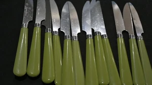 MID CENTURY MODERN 12 GREEN SET OF KNIVES EXCELLENT CONDITION - Picture 1 of 1
