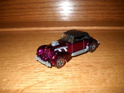 Vintage 1970 Hot Wheels Redline Classic Cord Magenta - Shiny Base Beautiful USA - Image 1 of 4