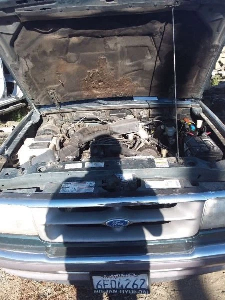 Engine ECM Electronic Control Module Manual Fits 96-97 MAZDA B-2300 26842877 Foto 1 de 4