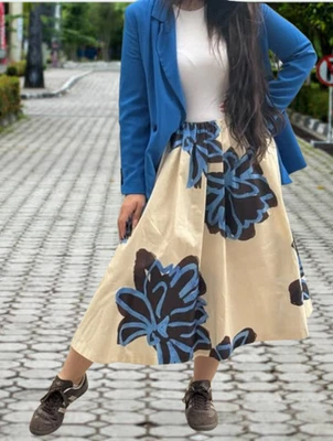 ZARA Collection Voluminous Floral Print Midi Skirt sz M  Retail price $89.90 - Image 1 of 4