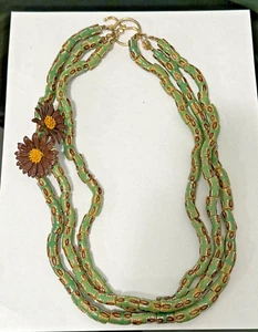 Precioso collar de cuentas de vidrio africano verde, amarillo y rojo ELVA FIELDS 3 hilos - Imagen 1 de 12