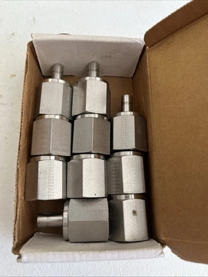 6FA8N -316 SS Parker , SS-6-TA-7-8, 3/8 Tube Male X 1/2 NPT Female. 10 Pieces.  - Image 1 of 2