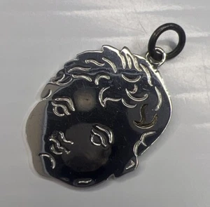 WELLS Plata de Ley 925 Retro Colgante Baby Shower Grabado Kelly 1959 Silueta - Imagen 1 de 7