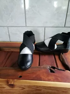 Bernie Mev - ADELE - Cuña Crossover Tejida - Negro - US5.5 EU36 - $79.95 - NUEVO - Imagen 1 de 6