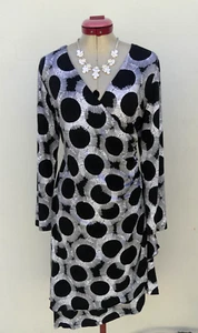 VEDUCCI Black White Sun Spot DRESS Size Aus 14 NWT Wrap Desk to Dinner Date - Picture 1 of 6