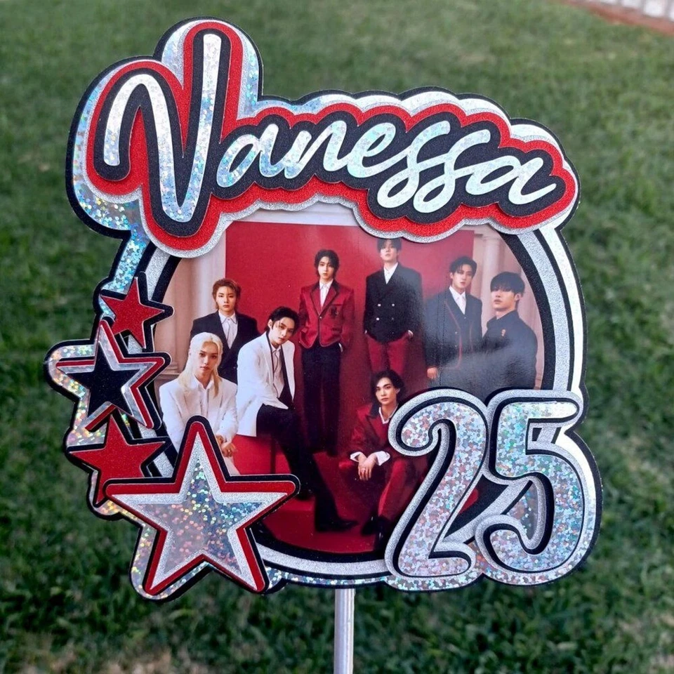 STRAY KIDS Personalizado Cake Topper 3D Holográfico Metálico KPOP Grupo de Niños Personalizar Foto 1 de 1