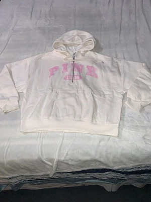 NUEVO CON ETIQUETAS SUDADERA CON CAPUCHA VICTORIA'S SECRET ROSA HIEDRA POLAR MEDIA CREMALLERA GRANDE INVIERNO BLANCO Foto 1 de 4