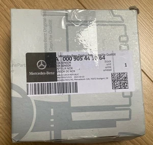 Genuine Mercedes-Benz Exhaust NOX Sensor A000905441064 - Picture 1 of 3