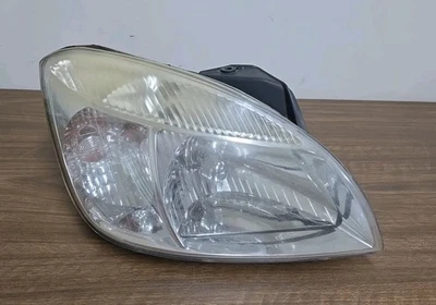 Faro lateral derecho pasajero Kia Rio 2006-2011 OEM. 92102-1G011 Foto 1 de 4