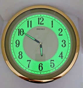 SG. SEIKO Gold Tone Luminous Quartz Wall Clock, 12-inch Glow-in-the-Dark Room - Picture 1 of 12