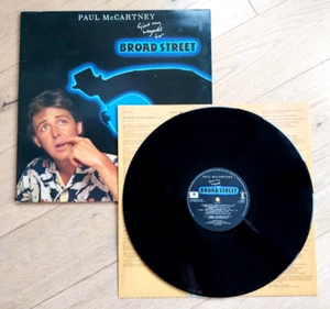 PAUL McCARTNEY GIVE MY REGARDS TO BROAD STREET (VERY GOOD CONDITION VINYL ALBUM) - Picture 1 of 3