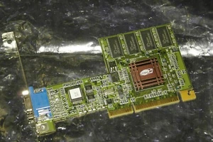 AGP Grafikkarte ATI Rage 128 - 109-66500-00 - 3.3V - VGA out - Passive&Silent - Bild 1 von 1