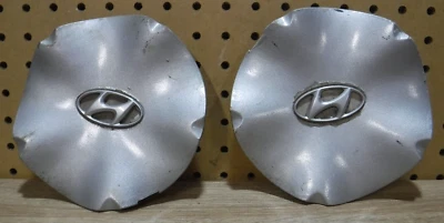 Par de 2 tapacubos tapa central Hyundai Elantra 1999-2001 52960-38800 OEM Foto 1 de 3