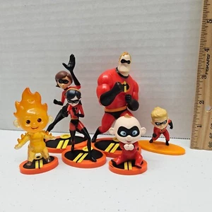 Lotto 6 figurine INCREDIBLES PVC - Bob Elastigirl Violet Dash Jack Disney Pixar - Foto 1 di 7