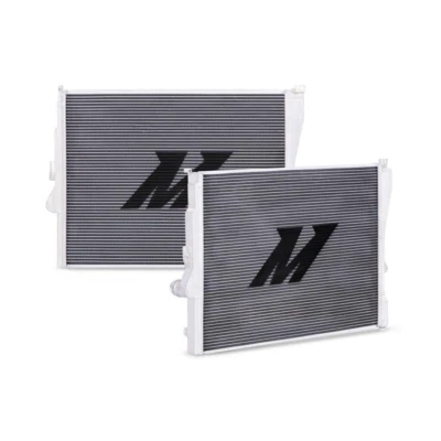 Radiateur d'eau en aluminium Mishimoto MMRAD-E46-323 pour BMW Série 3 E46 99-06 - Photo 1/4
