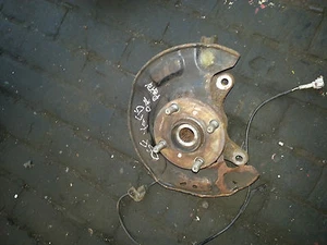 TOYOTA YARIS 1.0 PETROL 06-07-08 O/S/F DRIVER SIDE FRONT WHEEL HUB ABS (MANUAL) - Picture 1 of 1