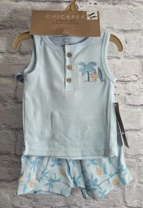 Set completo bambino ragazzo ceci 3 pezzi nuovo con etichette canottiera pantaloncini e cappello blu tema spiaggia - Foto 1 di 12