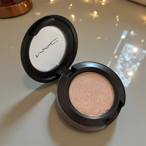 MAC Eye Shadow Powder Single, GRAND ENTRANCE (starflash) 0.05oz / 1.5g Full Size - Picture 1 of 11