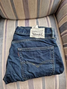 Jeans de mezclilla azul oscuro Levi's 511 talla W36 x L32. - Imagen 1 de 6