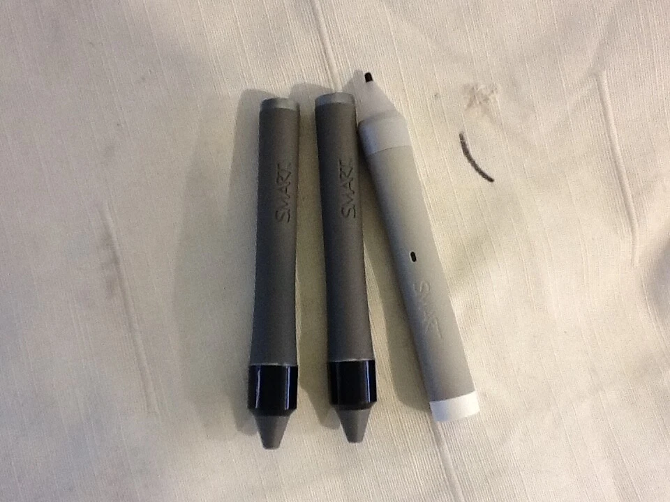 3 x used SMART Board Pens. Ref:CD_3 - Image 1 of 3