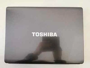 Toshiba Satellite L300-2DR Intel Celeron CPU 900 @ 2.20GHZ RAM 2.50 GB HDD 80 GB - Picture 1 of 11