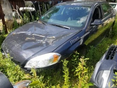 Trava da porta dianteira do passageiro para Chevrolet Impala 2009 - Imagem 1 de 4