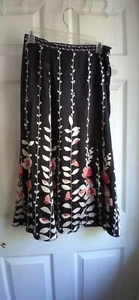 TALBOTS Sze 6 trumpet SKIRT 100% Silk black print Unworn cond'n - Picture 1 of 7