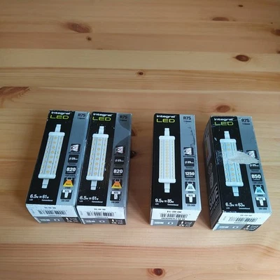 Integral LED R7S 118mm Bulb 6.5W 820lm Warm White 2700K Non-Dimmable 360° +extra - Image 1 of 4