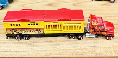 Majorette Super Movers Magic Circus Tractor Trailer with Animals Made in France - Image 1 of 4