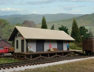 NEW Walthers 933-3895 Golden Valley Freight House Kit N Scale - Picture 1 of 5