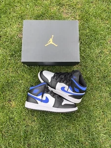 Size 5 - Jordan 1 Mid Black/Royal (GS)/White - Picture 1 of 5
