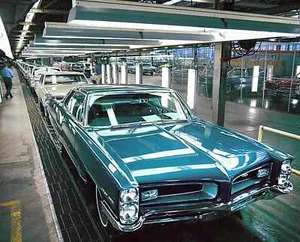 1966 Pontiac Grand Prix assembly Line - Picture 1 of 2
