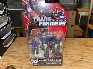 Transformers Takara Generations Fall of Cybertron 30th Japan TG 18 Skywarp New - Picture 1 of 6