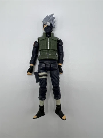 Bandai Ultimate Legends Naruto Shippuden-Kakashi Hatake 5 inch Action Figure Cover