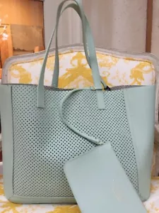 Vittoria Napoli Borsa Tote In Pelle Forata Laser Schiuma di Mare/Nuova Zelanda Lusso - Foto 1 di 11