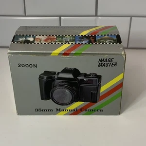 Akira 2000N analoge Kleinbildkamera 35 mm Kamera und Gurt Vintage neu im Karton - Bild 1 von 10