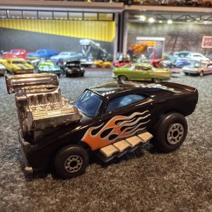 1995 Matchbox #41 Cosmic Blues Black Body Silver Base Orange Flames 1-75 - Bild 1 von 7