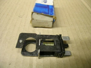 NOS FORD 1982 89 LINCOLN TOWN CAR BRAKE LIGHT SWITCH - Picture 1 of 3