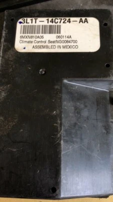 2000-2002 Lincoln Navigator right front seat control module 3L1T-14C724-AA - Image 1 of 2