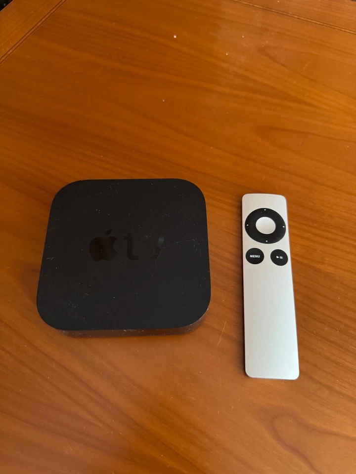 Transmisor multimedia Apple TV A1218 1ª generación con control remoto Foto 1 de 1