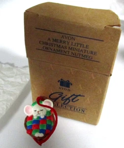 Avon A Merry Little Christmas Miniatura Adorno Nuez moscada Ratón Cáscara de nuez moscada 1988 - Imagen 1 de 2