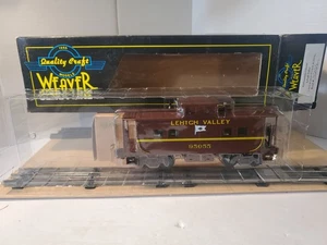 Weaver Lehigh Valley Northeastern Caboose 3-Rail U2933L Road # 95055 Lighted NEW - Picture 1 of 14