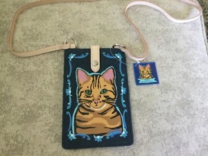 BRIGHTON Denim Tasche Milo Katze Neu mit Etikett UVP $ 75 Lederriemen & Verschluss süß/leicht mit Etikett - Bild 1 von 3