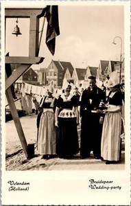 AK Hochzeitsfeier Volendam Holland Niederlande RPPC unbespielt - Bild 1 von 2