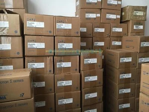 1PC NEW Yaskawa SGDA-04VP Servo Drives SGDA04VP - Picture 1 of 1