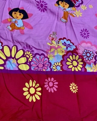 Panel de tela artesanal de hoja completa plana floral vintage Dora la Exploradora 2005 Foto 1 de 4